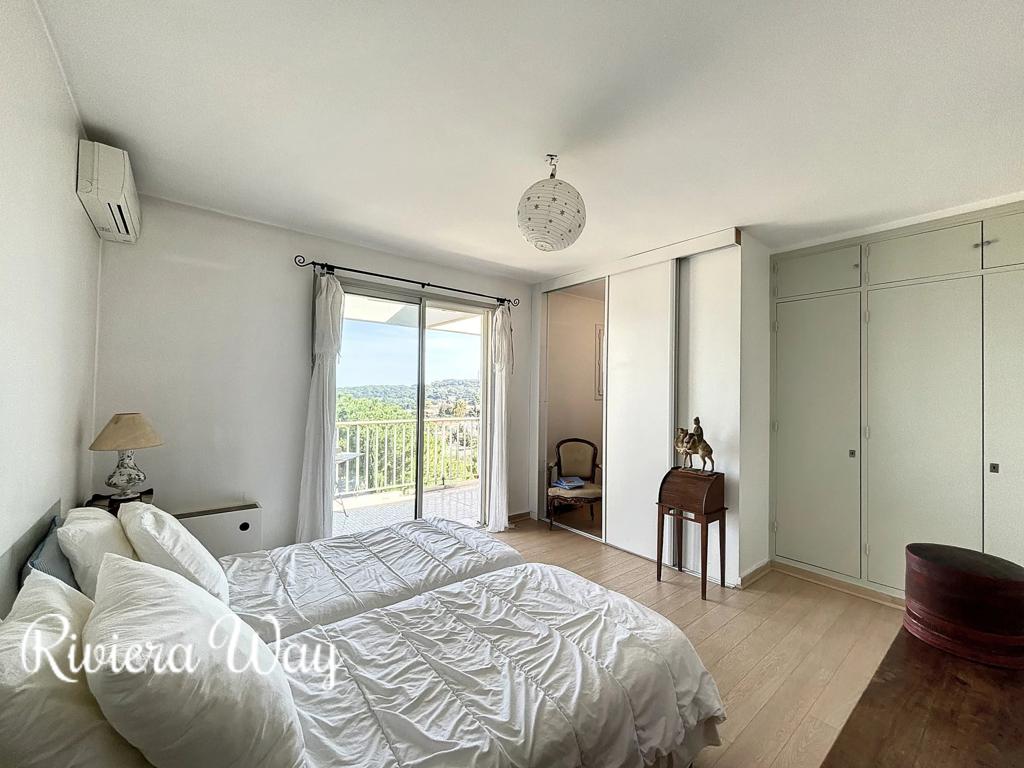 3 room apartment in Antibes, photo #5, listing #97103958
